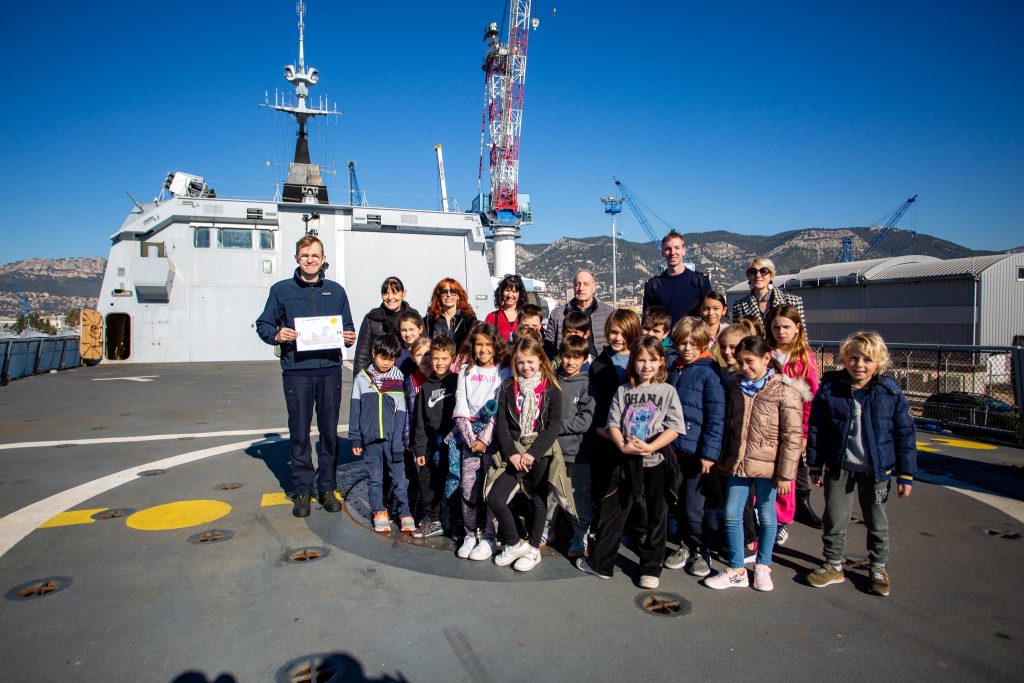 Les enfants de l'école Cousteau ont visité la Frégate Courbet